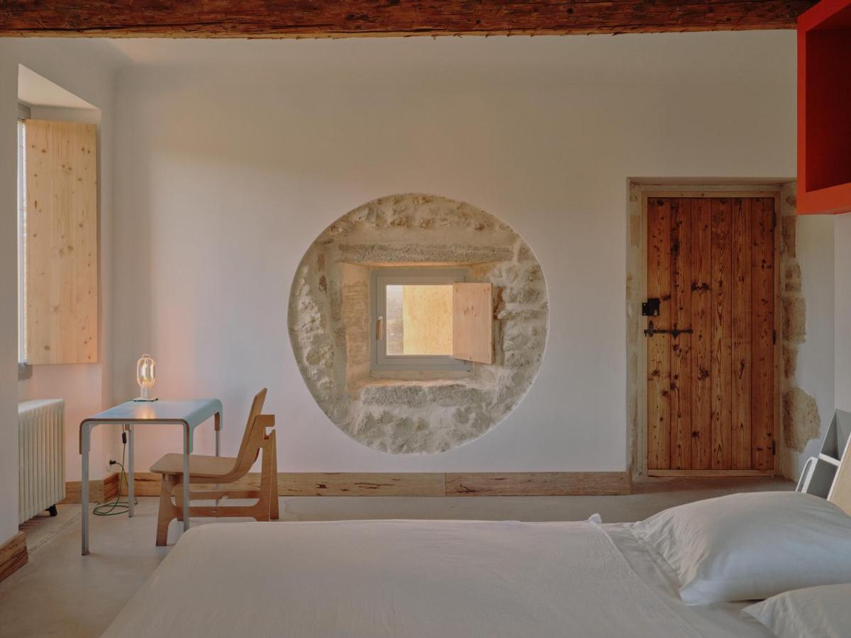 Domaine La Ferme Hi Bride Bed & Breakfast Villelaure Dış mekan fotoğraf