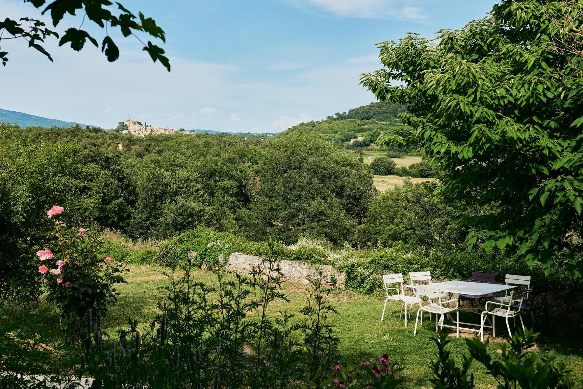 Domaine La Ferme Hi Bride Bed & Breakfast Villelaure Dış mekan fotoğraf