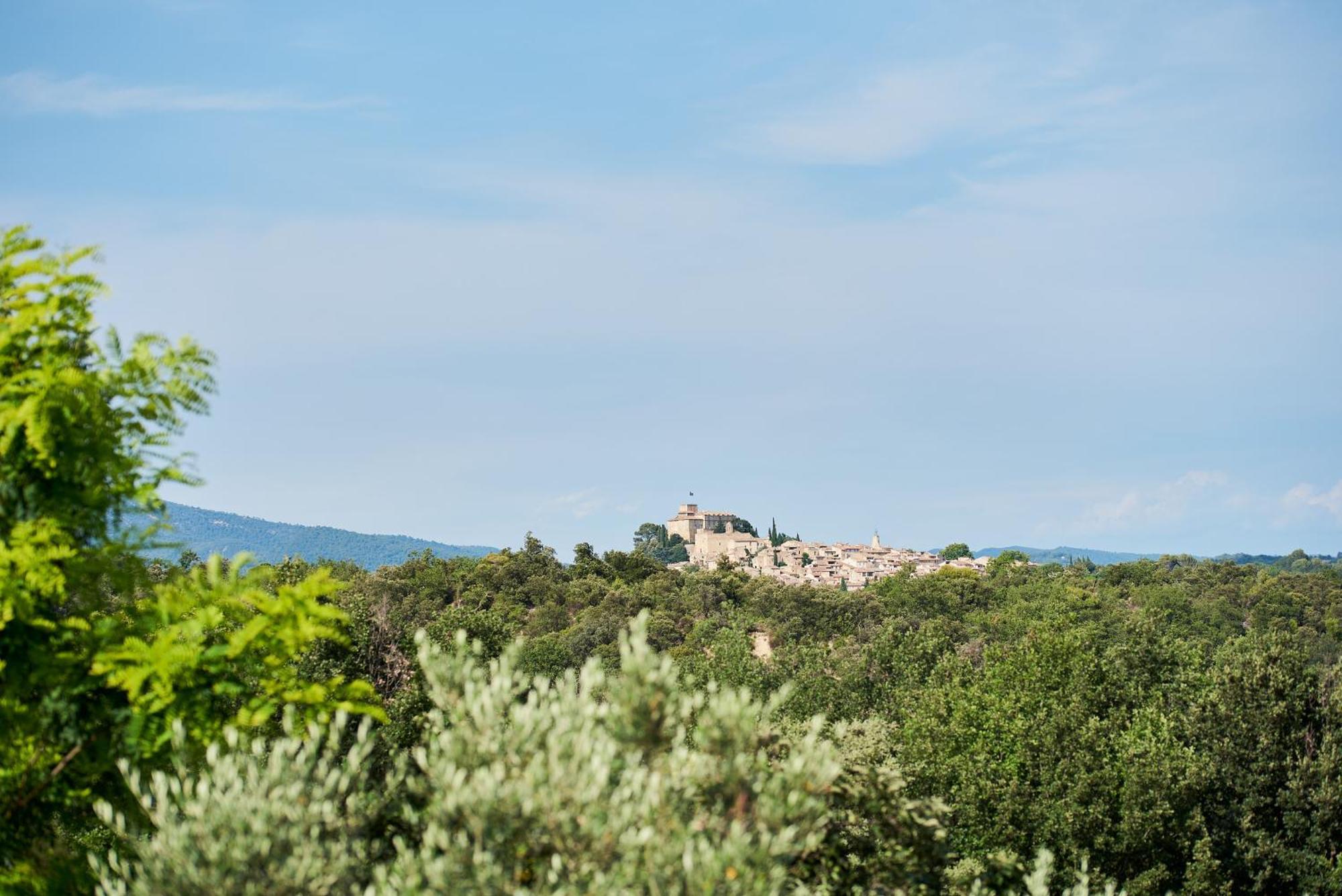Domaine La Ferme Hi Bride Bed & Breakfast Villelaure Dış mekan fotoğraf