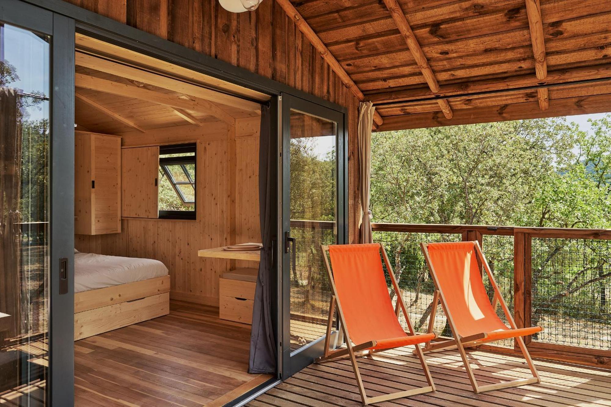 Domaine La Ferme Hi Bride Bed & Breakfast Villelaure Dış mekan fotoğraf
