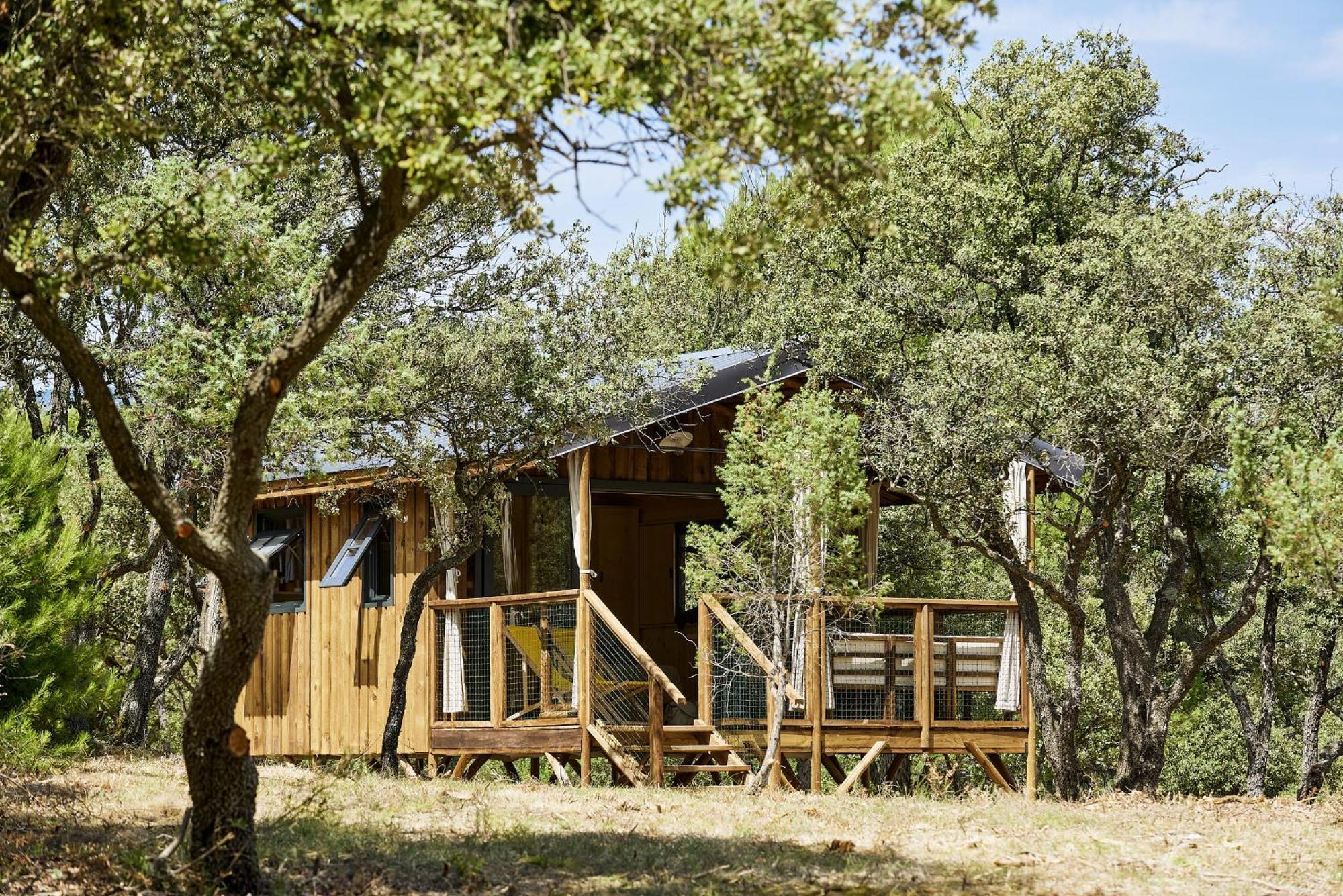 Domaine La Ferme Hi Bride Bed & Breakfast Villelaure Dış mekan fotoğraf
